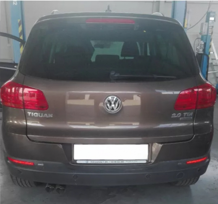 Carlig remorcare VW Tiguan 2007 - 2015 demontabil automat vertical marca Autohak [11]