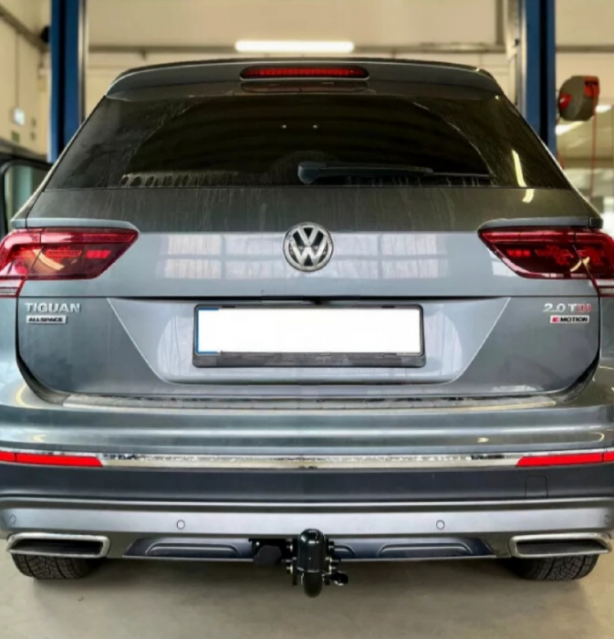 Carlig remorcare VW Tiguan dupa 2016 demontabil automat cu maneta marca Autohak [2]