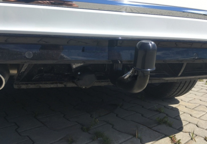 Carlig remorcare VW Tiguan dupa 2016 demontabil automat vertical marca Autohak [8]