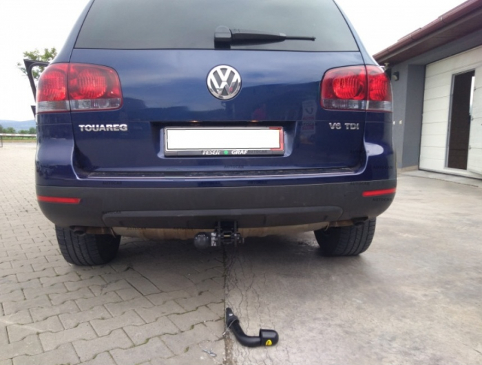 Carlig remorcare VW Touareg 2003 - 2018 demontabil automat cu maneta marca Autohak [5]