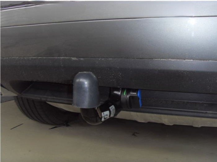 Carlig remorcare VW Touareg 2003 - 2018 demontabil automat vertical marca Autohak [18]