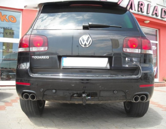 Carlig remorcare VW Touareg 2003 - 2018 demontabil automat vertical marca Autohak [11]