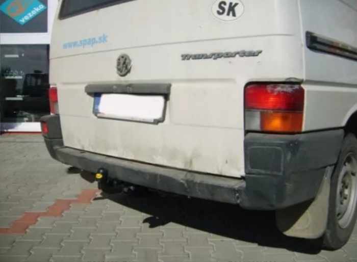 Carlig remorcare VW Transporter T4 van 1990 - 1995 marca Autohak [7]
