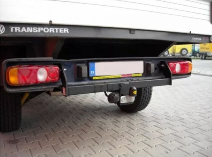 Carlig remorcare Vw Transporter T5 platforma dupa 2003 marca Autohak [3]