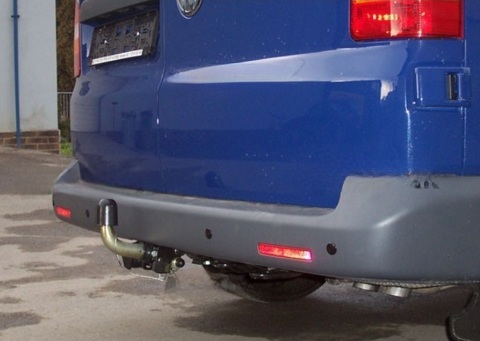Carlig remorcare VW Transporter T5 van 2003 - 2015 demontabil automat cu maneta marca Autohak [5]