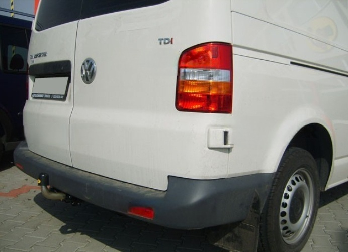 Carlig remorcare VW Transporter T5 van 2003 - 2015 demontabil automat cu maneta marca Autohak [9]