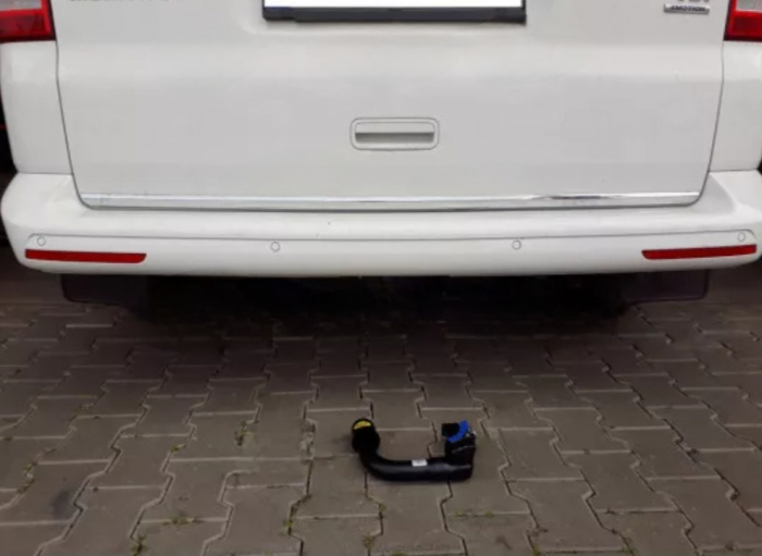 Carlig remorcare VW Transporter T5 van 2003 - 2015 demontabil automat vertical marca Autohak [7]