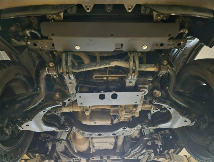 Scut Aluminiu Motor 4mm Toyota Land Cruiser J150 2009-2026 - Protecție Radiator și Bară [6]