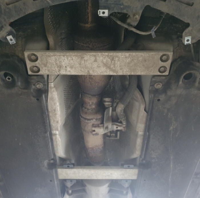 Scut Metalic Antifurt Catalizator Suzuki Swace (2020-2026) Oțel 2mm - Cod 00.186 [4]