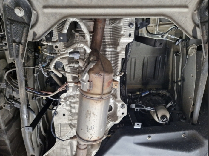 Scut Metalic Anti-Furt Catalizator Nissan NV300 (2022+) [7]
