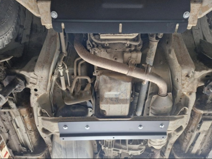 Scut-metalic-cutie-viteze-Mitsubishi-Pajero-3-1999-2007-V2-0-Karmaster [4]