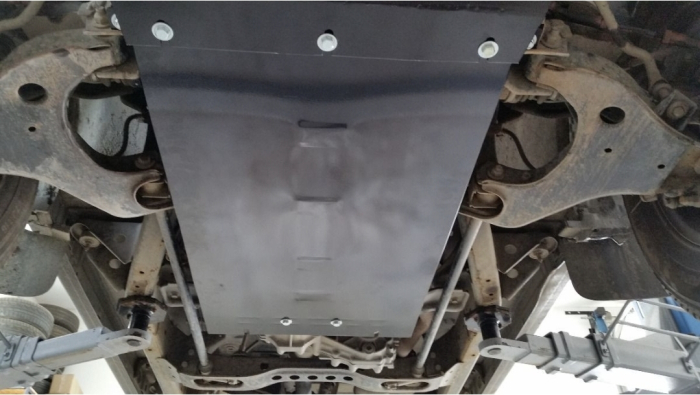 Scut-Metal-Cutie-Viteze-Nissan-Navara-D22-1997-2004-Karmaster-00116 [4]