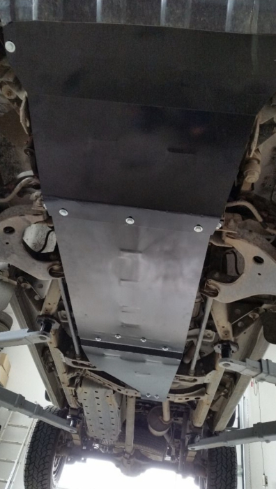 Scut-Metal-Cutie-Viteze-Nissan-Navara-D22-1997-2004-Karmaster-00116 [7]