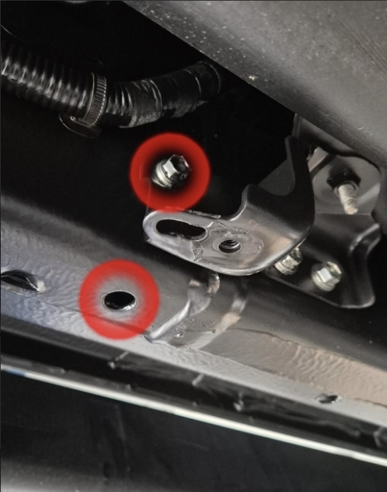 Scut Metalic Reductor și Catalizator Toyota Hilux 2026+ [6]