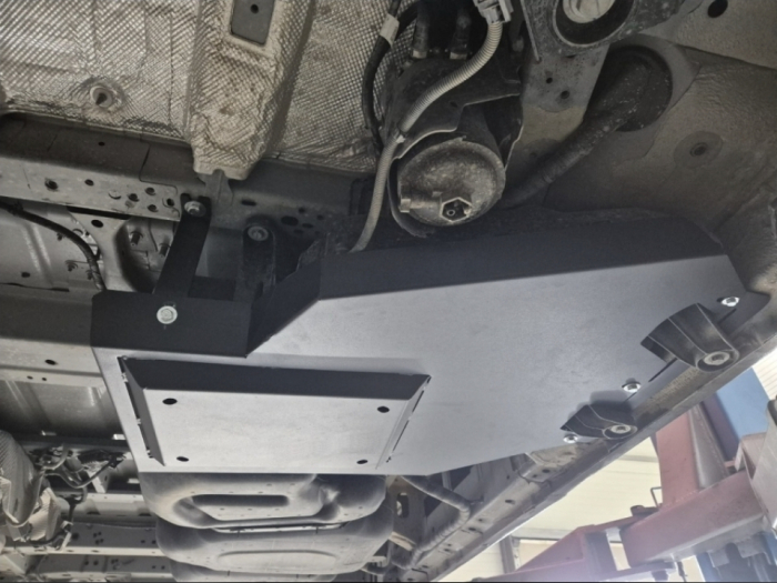 Scut metalic oțel 2mm rezervor AdBlue Ford Tourneo Custom diesel după 2023 [7]