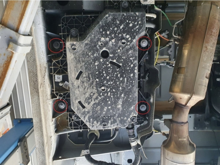 Scut Metalic Protecție Rezervor AdBlue Renault Master Platformă (2016-2024) Karmaster [3]