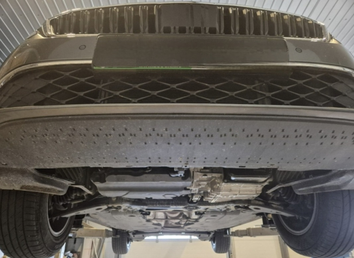 Scut motor metalic cutie de viteze manuala Audi A3 (8V) 2012 - 2020 [9]