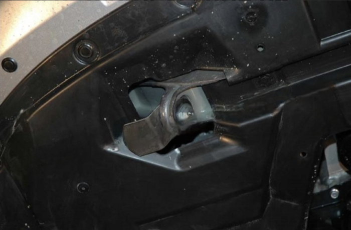 Scut-motor-metalic-Mitsubishi-Lancer-2007-2017-vedere-principala-Karmaster [6]