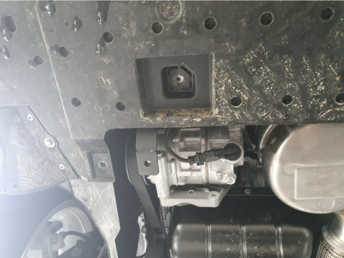 Scut Motor Metalic Karmaster Peugeot 2008 2019-2025 [6]