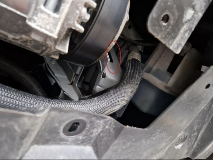Scut motor metalic Renault Trafic 2022 - prezent [8]