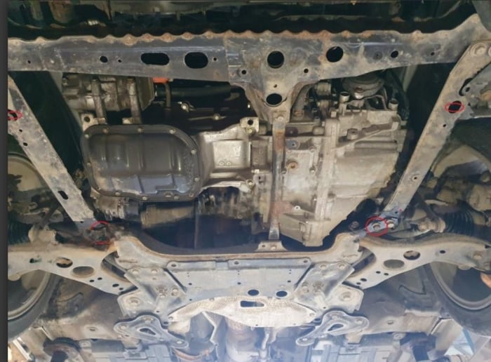 Scut motor metalic Toyota Auris dupa 2012 [2]