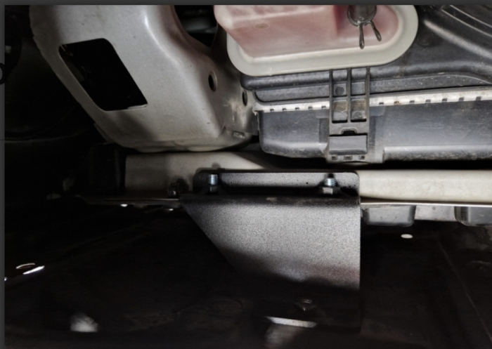 Scut motor metalic Toyota Yaris (2011 - 2020) - Protecție 2mm [5]
