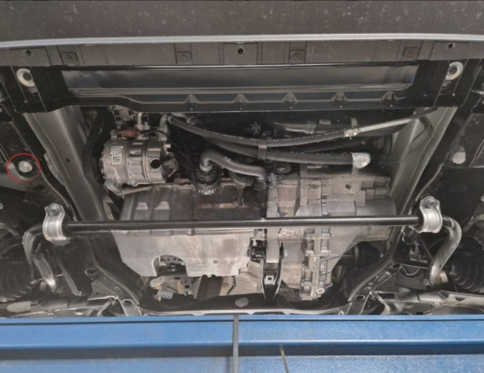 Scut motor metalic Vw Crafter dupa 2017 (varianta 2.0 mare) [2]