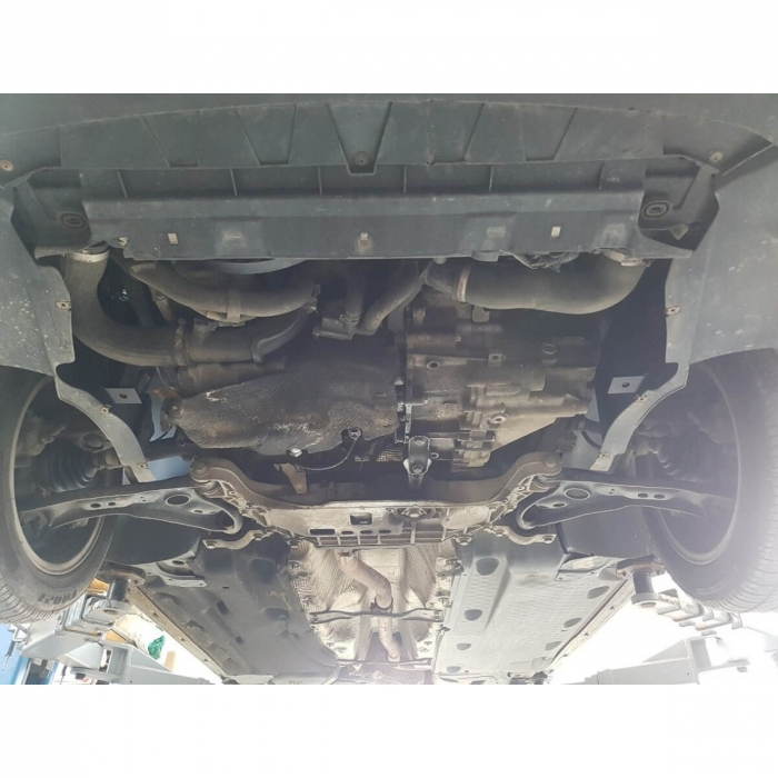 Scut motor metalic VW Passat CC [4]