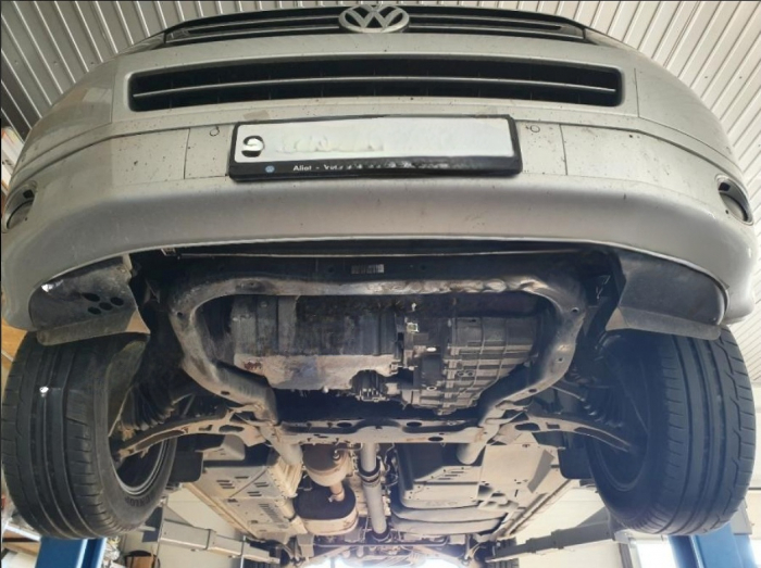 Scut motor metalic VW Transporter T5 dupa 2005 [5]
