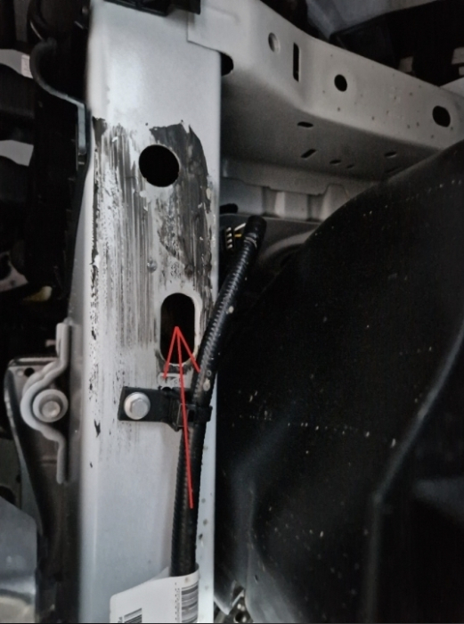 Scut Motor Metalic VW Transporter T7 (2023 - Prezent) [5]