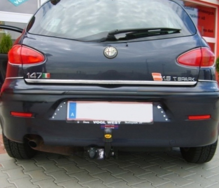 Carlig remorcare Alfa Romeo Alfa 147 3/5 usi dupa 2000 marca Autohak [4]