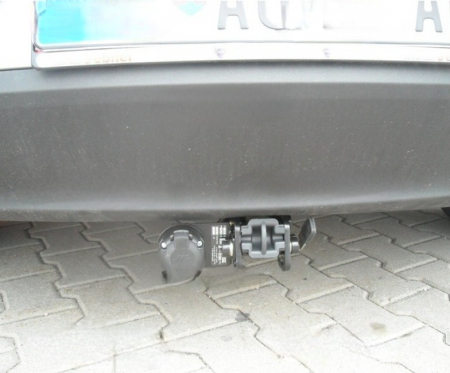 Carlig remorcare Alfa Romeo Giuletta dupa 04/2010 demontabil automat cu maneta marca Autohak [3]
