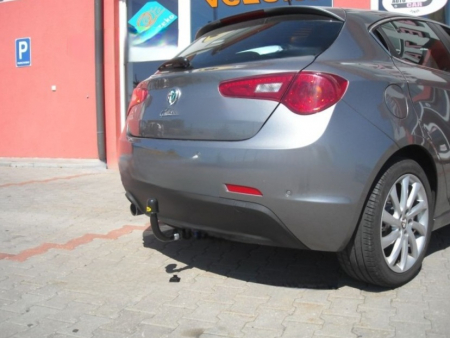 Carlig remorcare Alfa Romeo Giulietta dupa 04/2010 demontabil automat vertical marca Autohak [3]