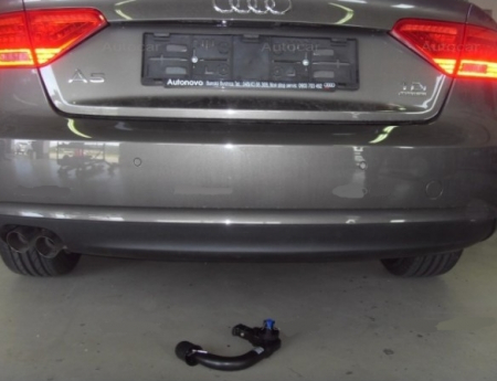 Carlig remorcare Audi A5 8T 2007 - 2017 vertical cu cheie marca Autohak [6]