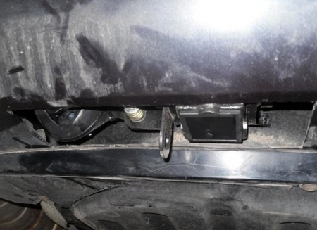 Carlig remorcare Audi A8 2002 - 2010 demontabil automat vertical marca Autohak [3]