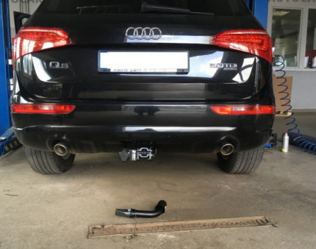Carlig remorcare Audi Q5 2008 - 2017 demontabil automat cu maneta marca Autohak [1]