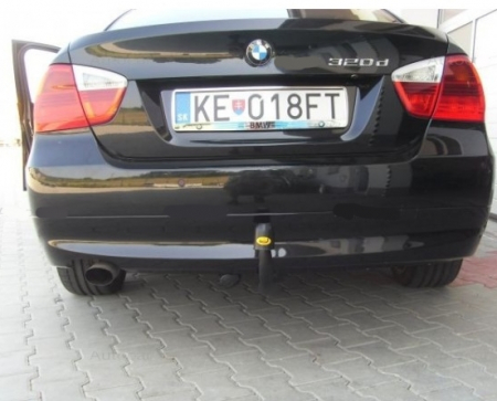 Carlig remorcare BMW Seria 3 E90, E91 2005 - 2011 vertical cu cheie marca Autohak [5]
