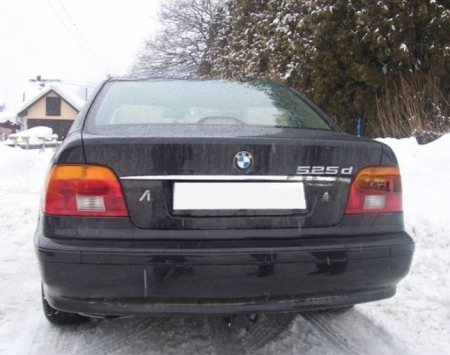 Carlig remorcare BMW Seria 5 E39 sedan 1995 - 2003 demontabil automat cu maneta marca Autohak [3]