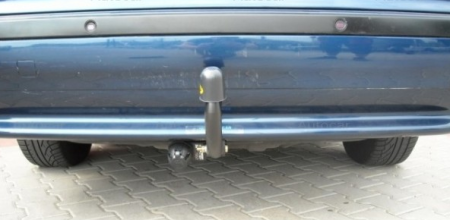 Carlig remorcare BMW seria 7 E38 1994 - 2001 marca Autohak [1]
