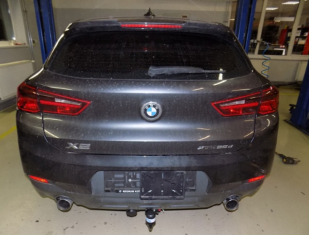 Carlig remorcare BMW X2 dupa 2018 vertical cu cheie marca Bosal [1]