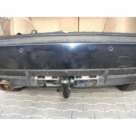 Carlig remorcare BMW X3 E83 2004 - 2010 vertical cu cheie marca Autohak [5]
