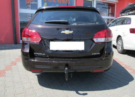 Carlig remorcare Chevrolet Cruze SW dupa 2012 vertical cu cheie marca Autohak [5]