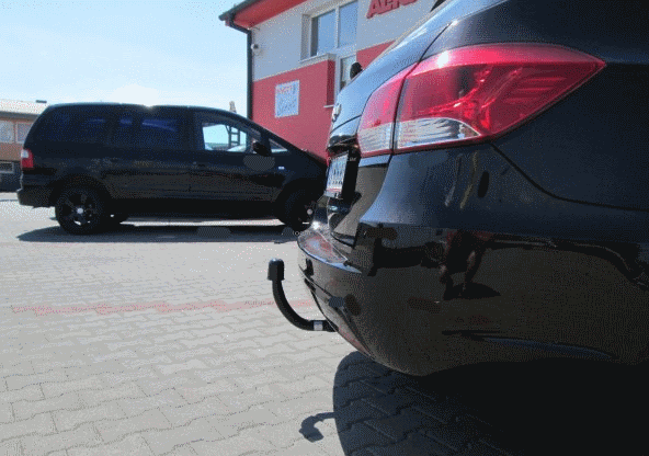Carlig remorcare Chevrolet Cruze SW dupa 2012 vertical cu cheie marca Autohak [4]
