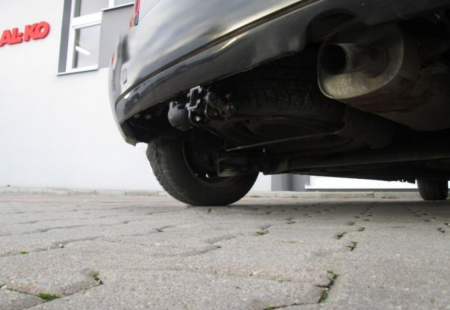 Carlig remorcare Citroen C2 dupa 2003 demontabil automat cu maneta marca Autohak [5]