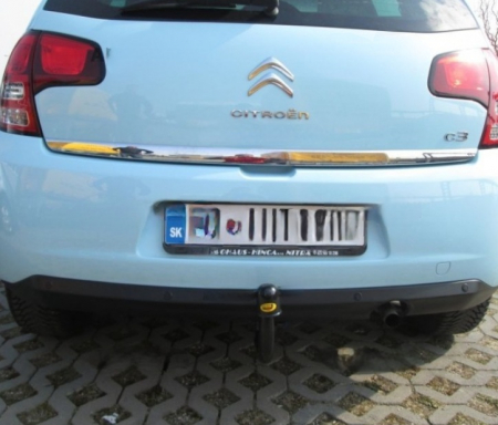 Carlig remorcare Citroen C3 dupa 2009 vertical cu cheie marca Autohak [3]