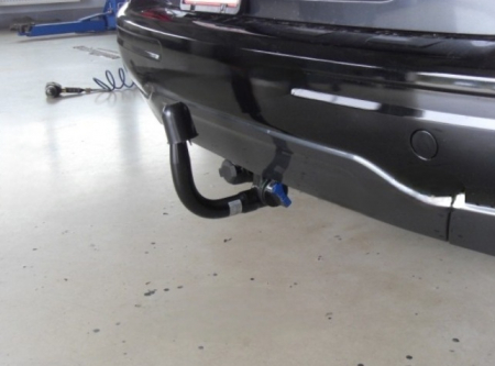 Carlig remorcare Citroen C3 Picasso 2009 - 2017 vertical cu cheie marca Autohak [10]
