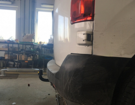 Carlig remorcare Citroen Jumpy dupa 2016 demontabil automat cu maneta marca Autohak [3]