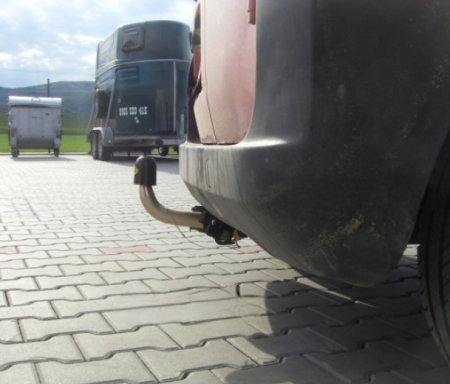 Carlig remorcare Citroen Nemo dupa 2008 demontabil automat cu maneta marca Autohak [2]