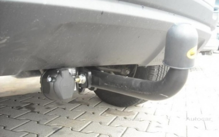 Carlig remorcare Dacia Duster 2010 - 2017 marca Autohak [3]