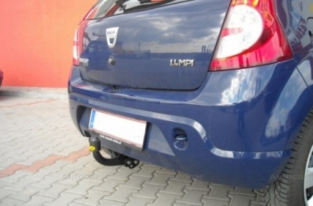 Carlig remorcare Dacia Sandero 2008-2012 marca Autohak [1]